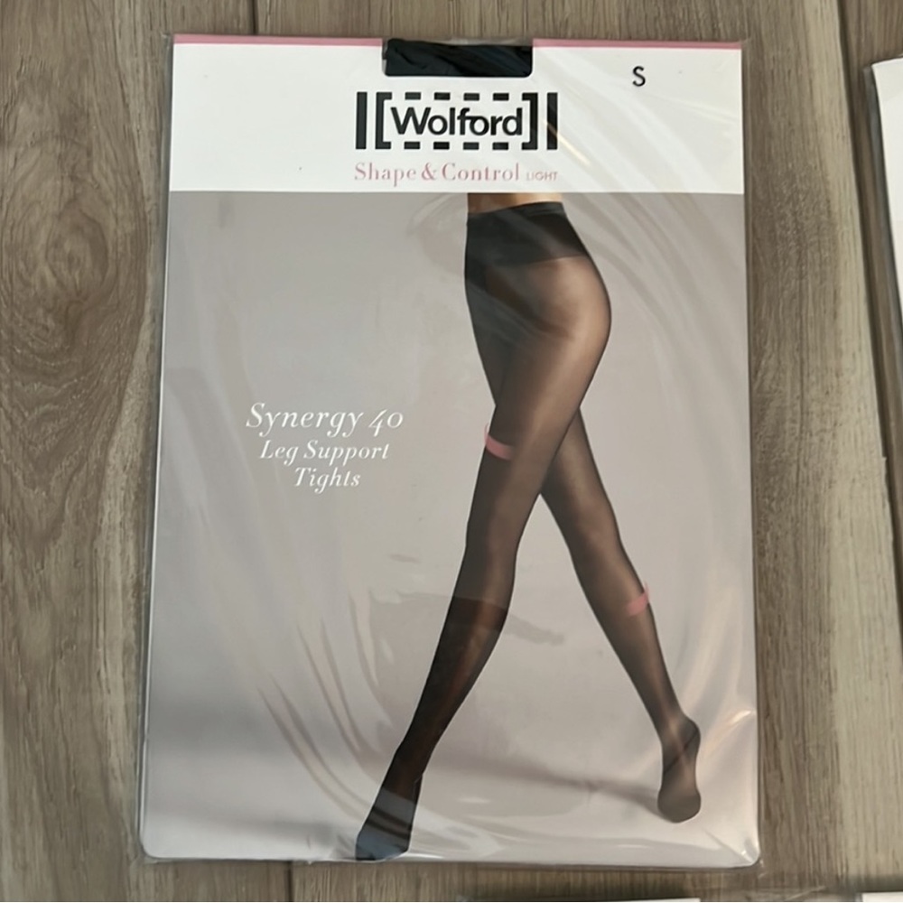 Wolford Synergy 40 NWT Black